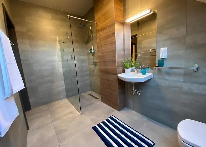 Osrodek Wypoczynkowy Mirabelka *